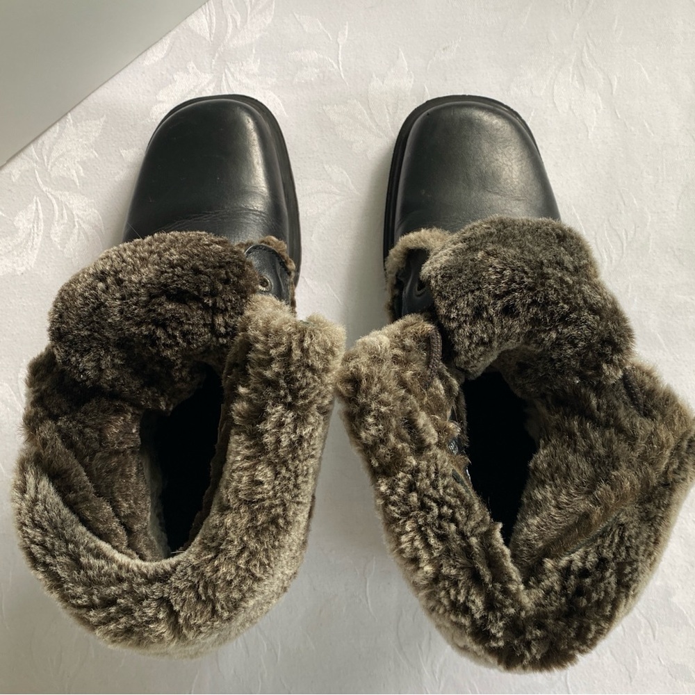 Black Leather and Natural Shearling Lace Up Square Toe Winter Boots 7M College - Picture 10 of 14